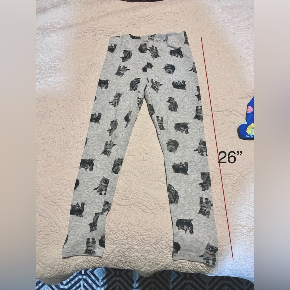 Gray Wondernation leggings with kittens! Sice 7-8.